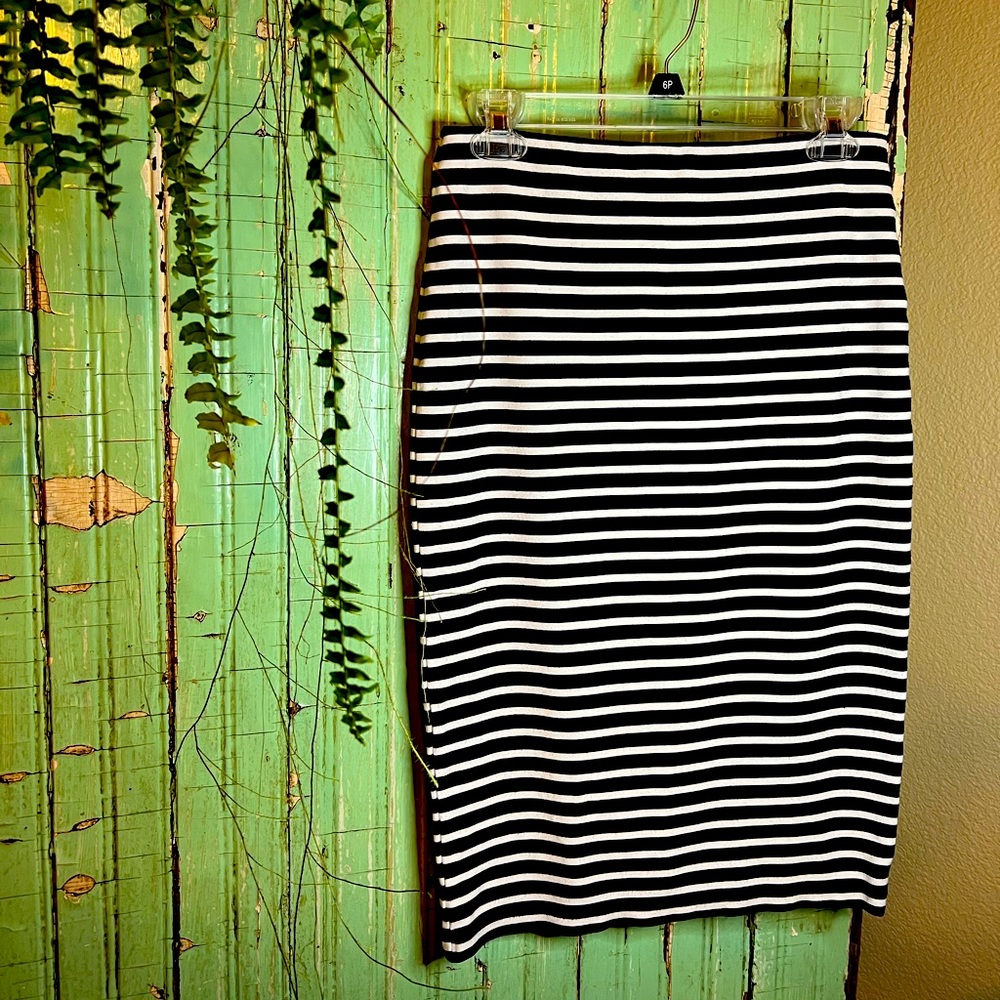 Sanctuary stretchy Pencil Skirt